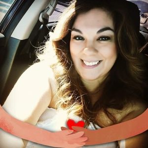 Meet your Posher, Mona